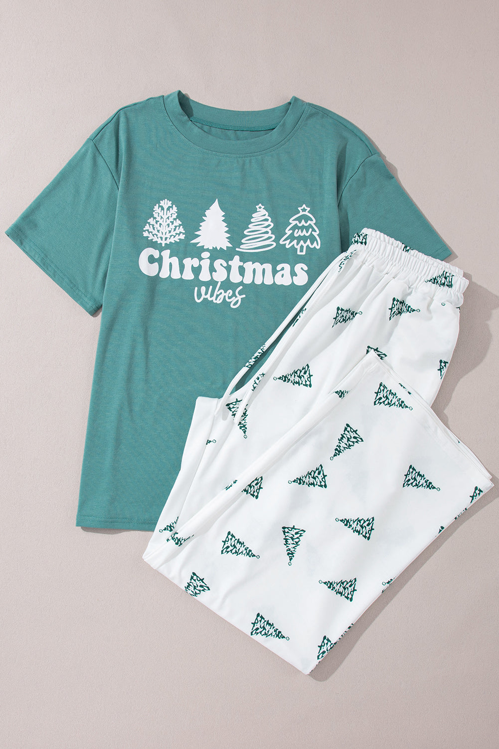 Skobeloff loungeset met T-shirt en broek met kerstboomprint