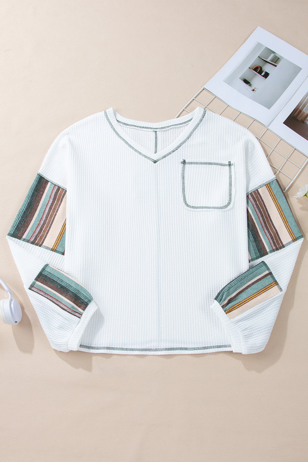 Witte gestreepte patchwork top met zichtbare naad en wafelmotief