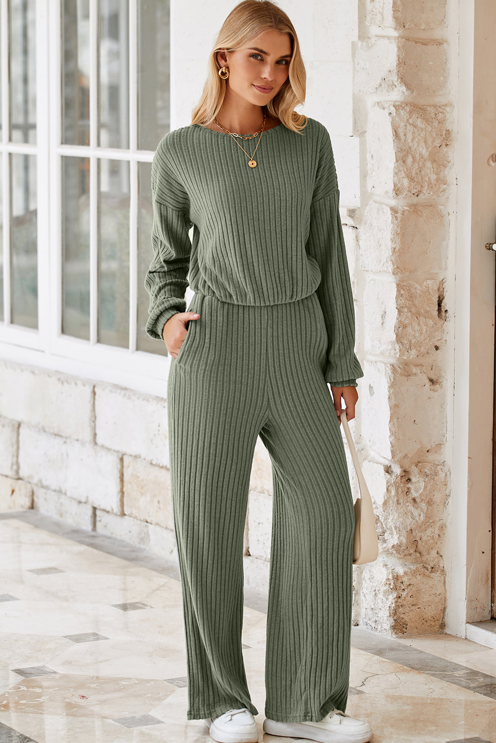 Lauriergroene effen geribbelde gebreide jumpsuit met sleutelgat aan de achterkant en hoge taille