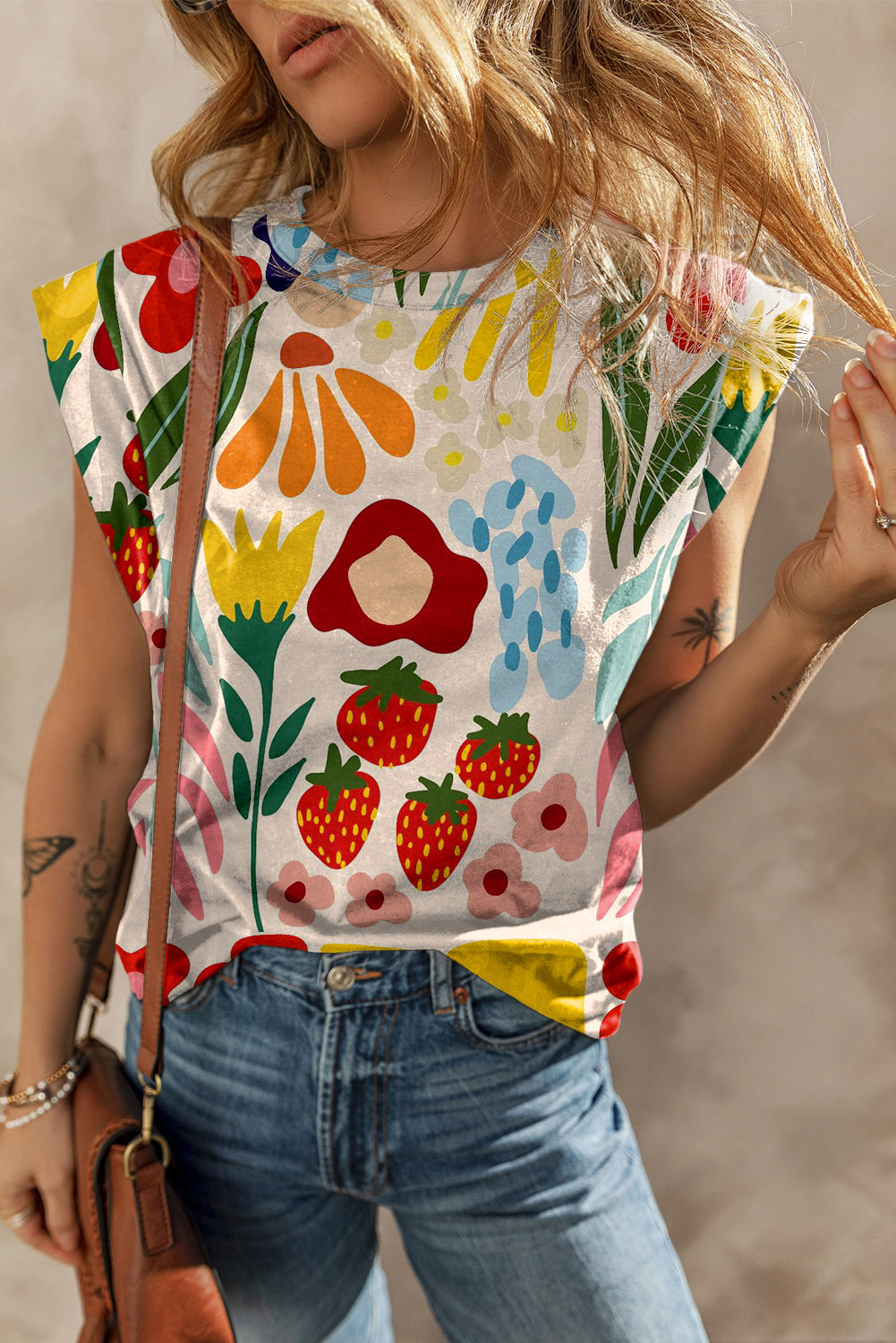 Kaki T-shirt met bloemenprint en ronde hals en kapmouw