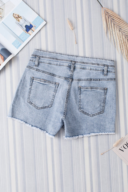 Hemelsblauwe denim shorts met diamanten studs in vintage wassing