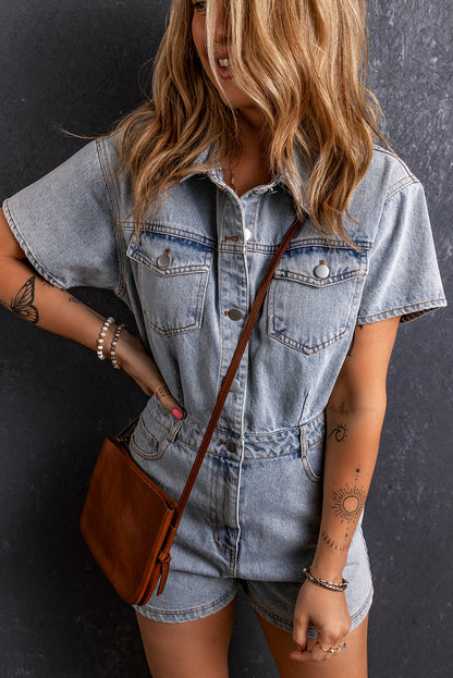 Lichtblauwe vintage gewassen knopen denim romper met zakken