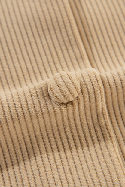 Licht Frans beige effen corduroy shacket met klepzak en knoopsluiting