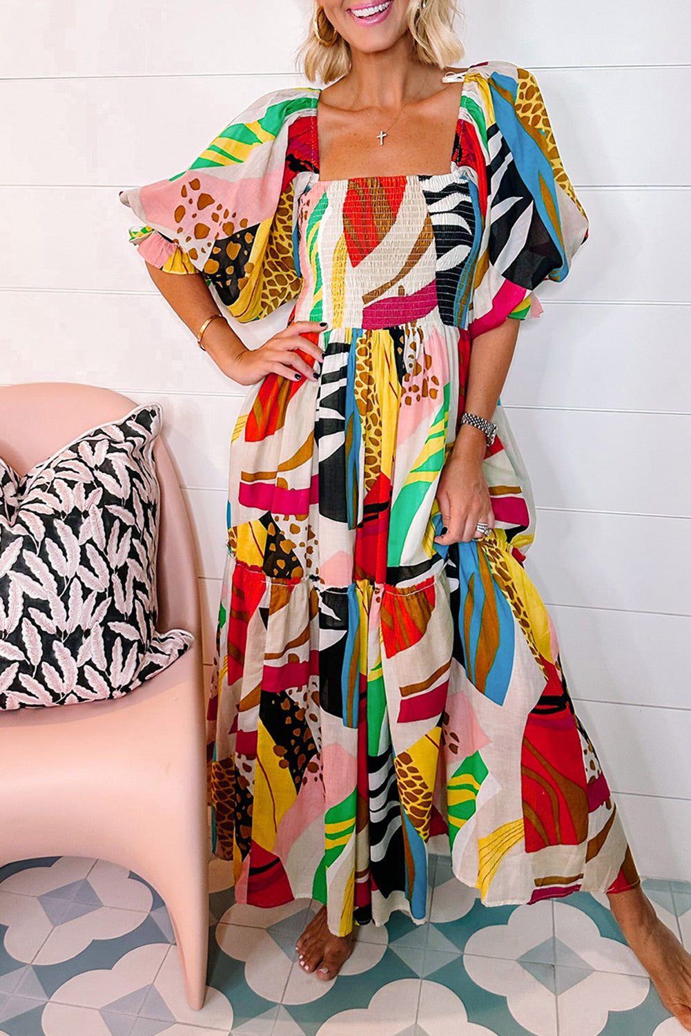 Witte vierkante nek gesmokte abstracte print boho maxi jurk