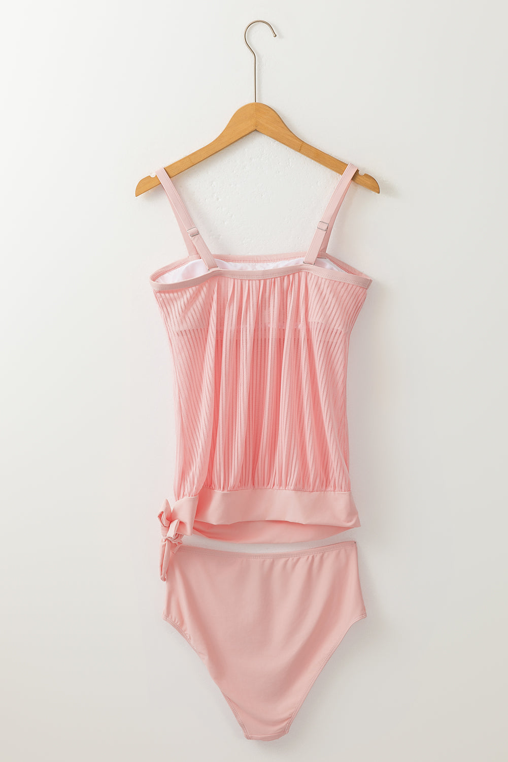 Roze gestreept tankini-badpak met geknoopte zoom van mesh