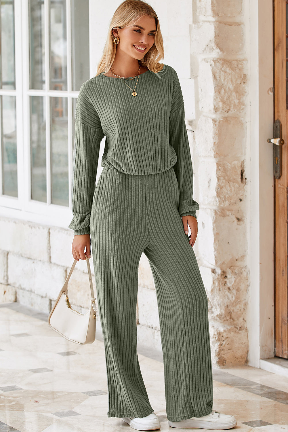 Lauriergroene effen geribbelde gebreide jumpsuit met sleutelgat aan de achterkant en hoge taille