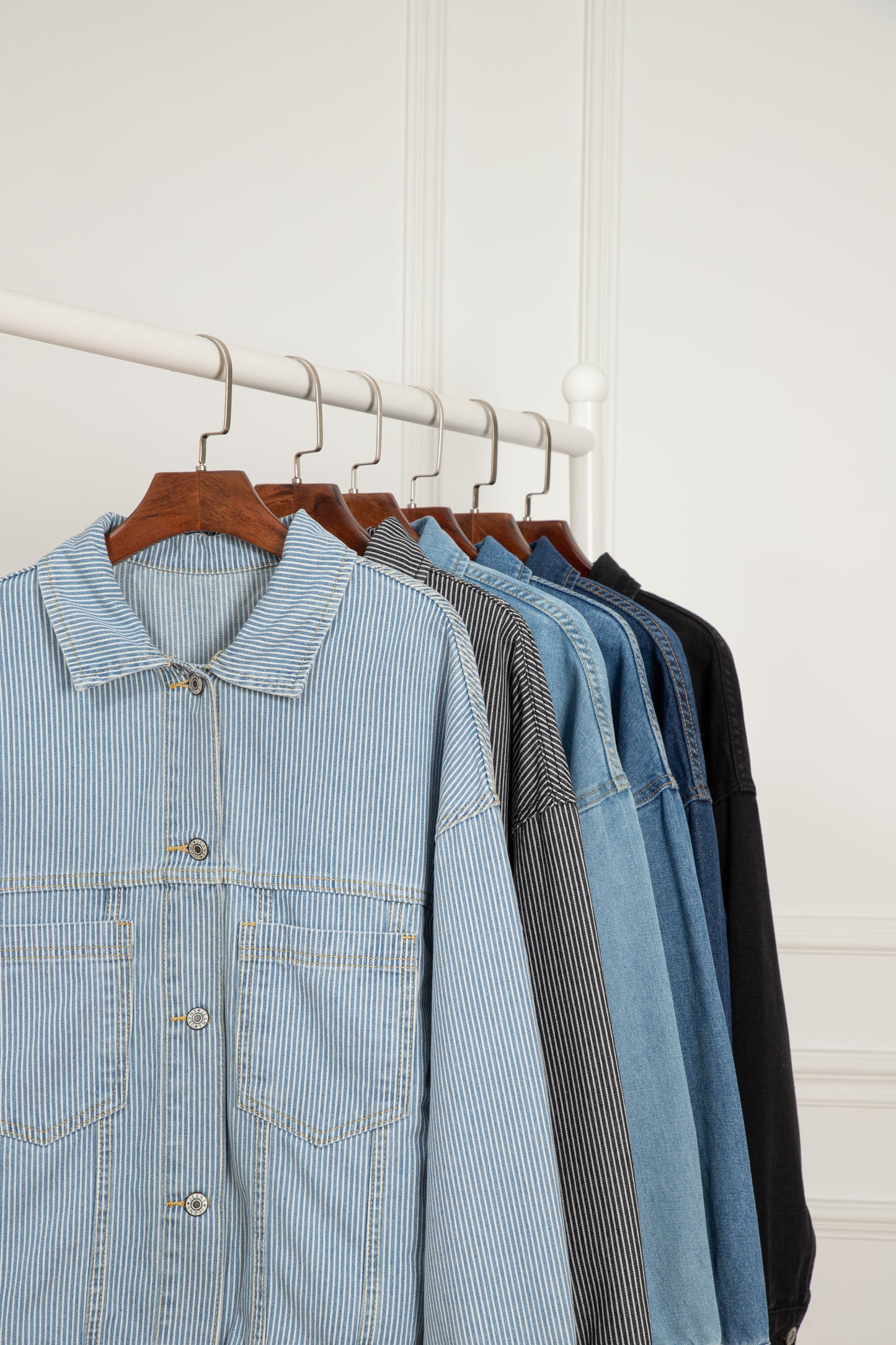 Lichtblauw gewassen oversized denim jack met zakken