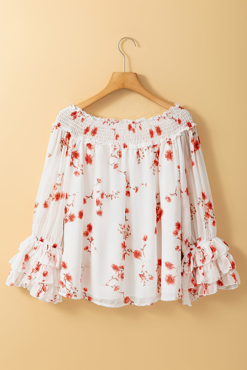 Witte blouse met bloemenprint, geplooide off-shoulder en geplooide mouwen