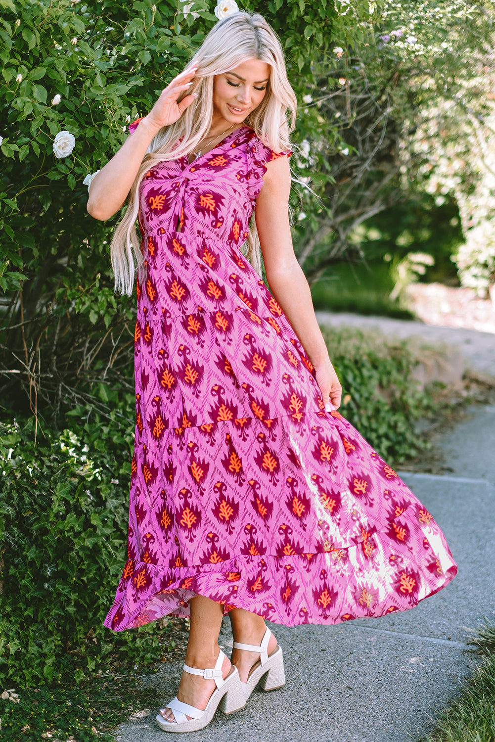 Bonbon maxi-jurk met retro print, gedraaide voorkant en ruches aan de mouwen