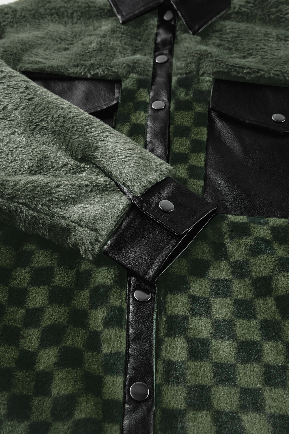 Vineyard Green Fleece Checkerboard Flap Pocket Drukknoop Jas