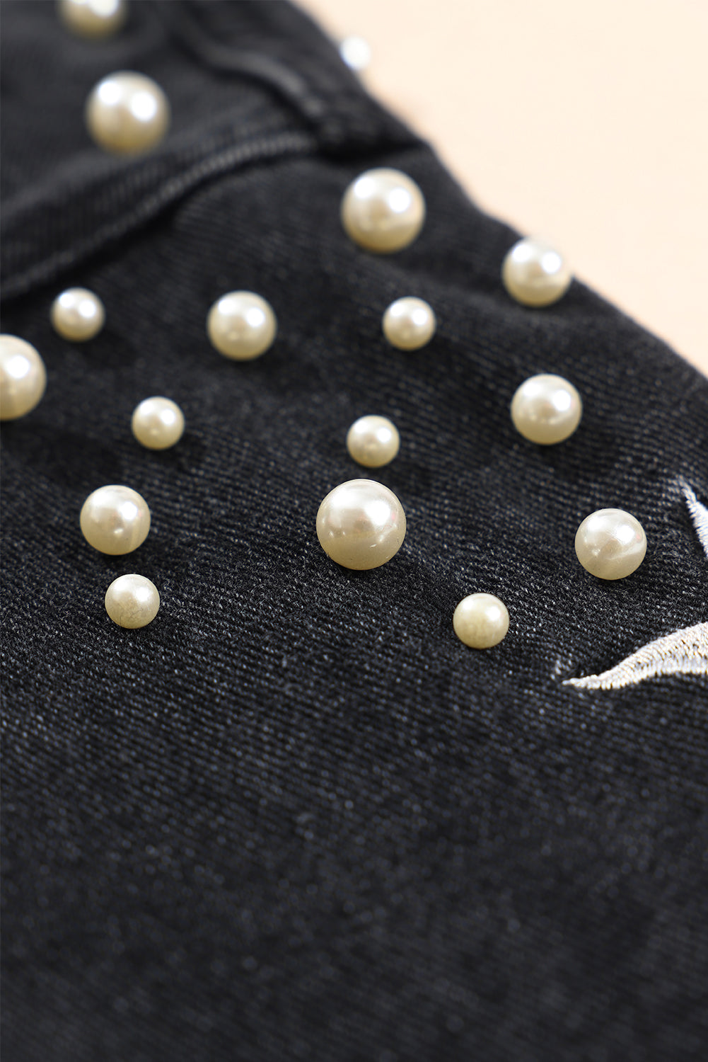 Zwart Distressed Pearls Star cropped spijkerjack