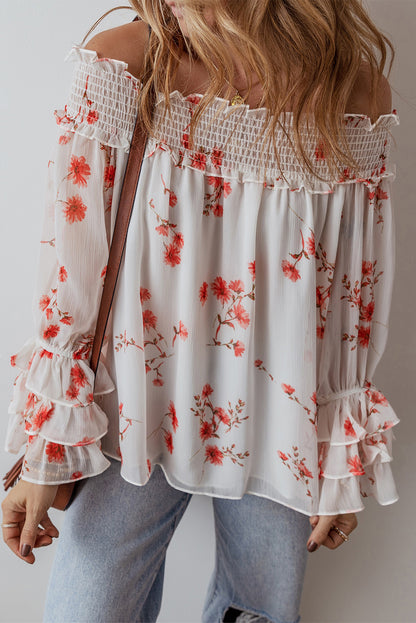 Witte blouse met bloemenprint, geplooide off-shoulder en geplooide mouwen