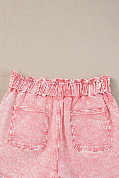 Stoffig roze vintage gewassen denim shorts met hoge taille en ruches