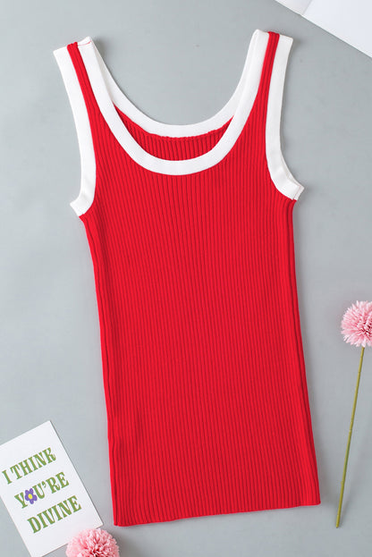 Vurig rode geribbelde tanktop met U-hals en colorblockrand