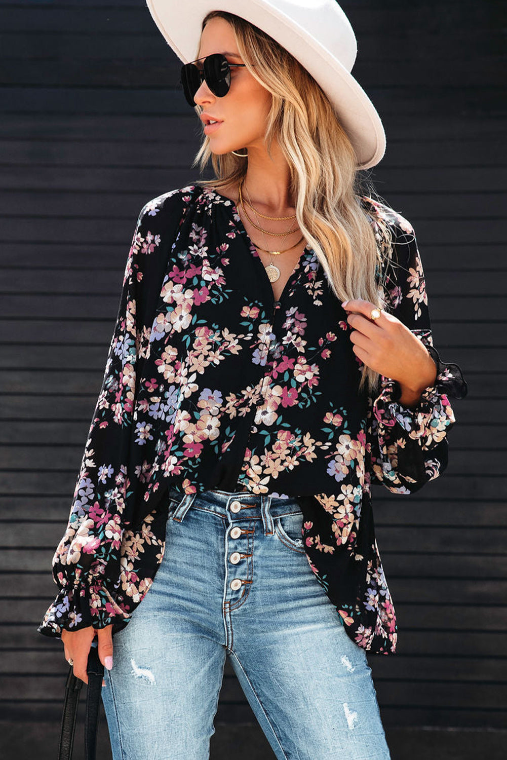 Zwarte chiffon blouse met wilde bloemenprint