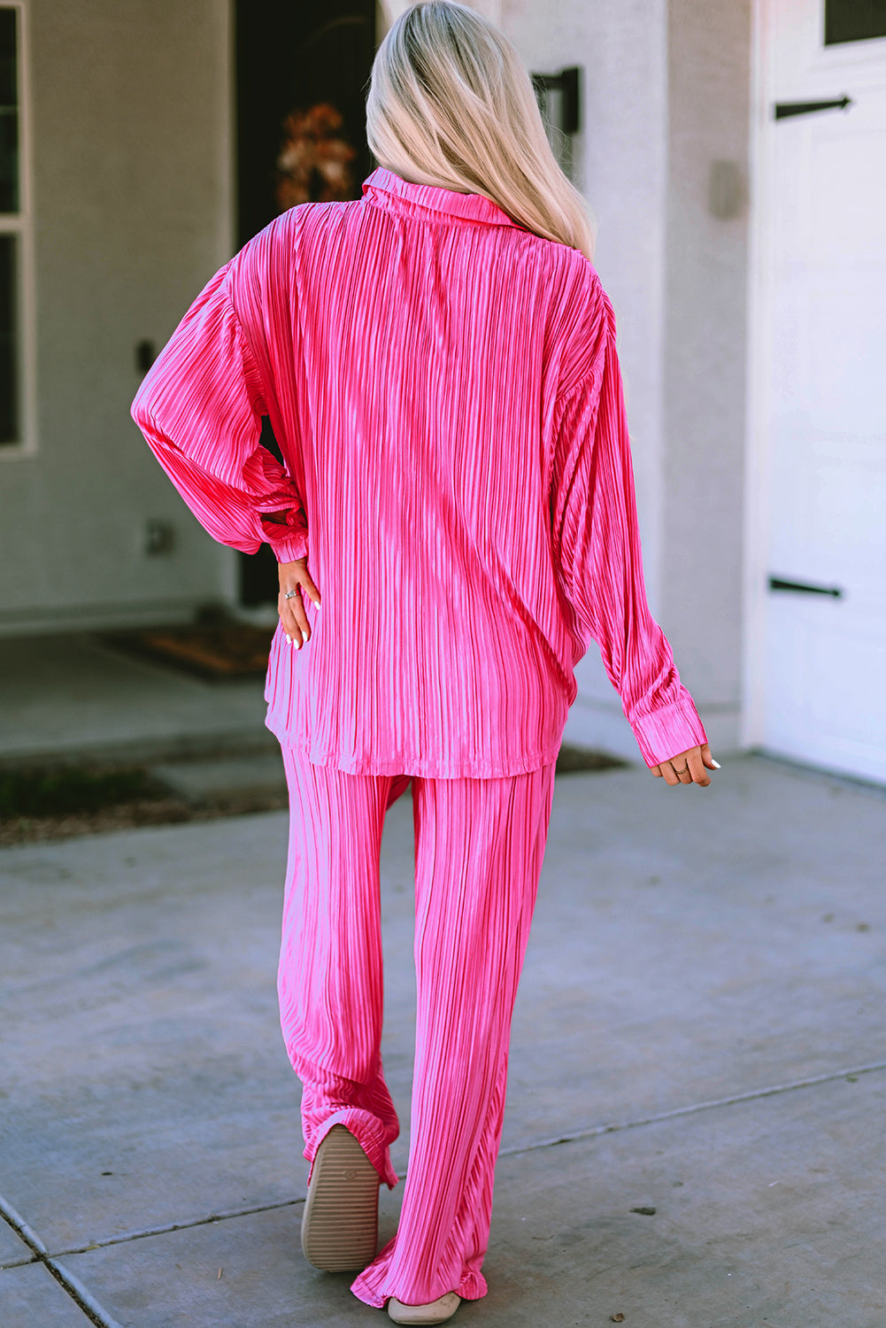 Set van geplooid shirt met lange mouwen en wijde broek met roze pijpen