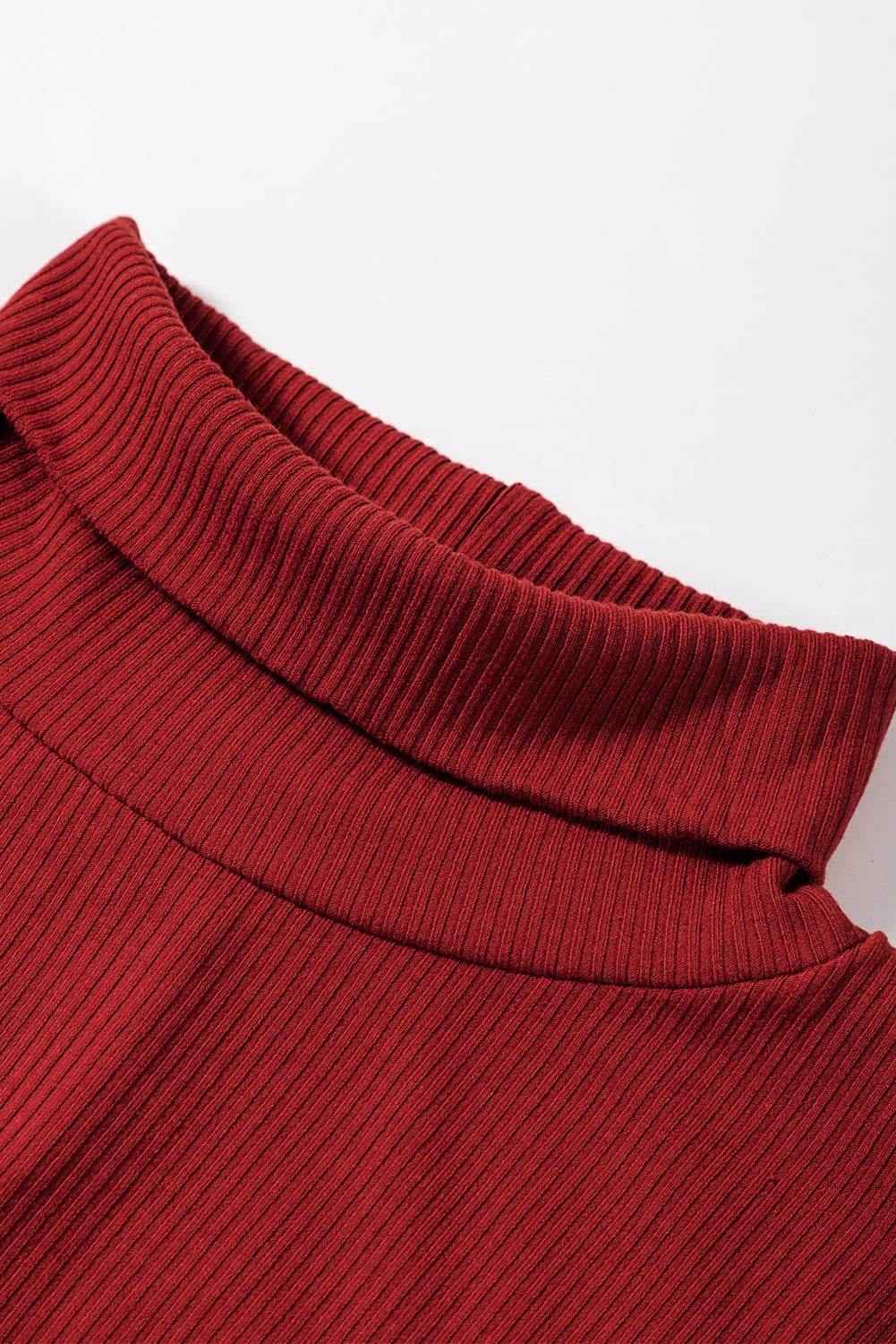 Racing Red Ribbed Knit Mini-jurk met lange mouwen en hoge hals