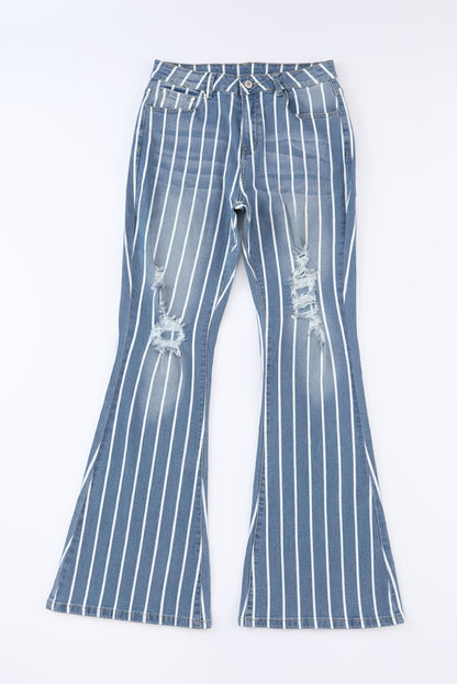 Hemelsblauwe verticaal gestreepte gescheurde flare-jeans