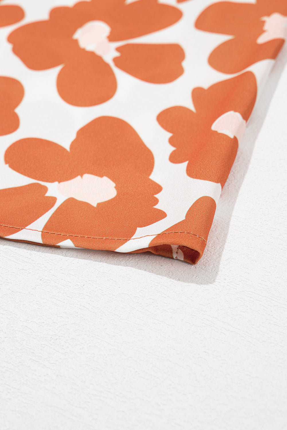 Oranje grote maat bloemenprint met trekkoord en V-hals, blouse met korte mouwen