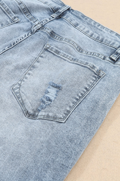 Hemelsblauwe, lichte wassing, gerafelde slim-fit jeans met hoge taille