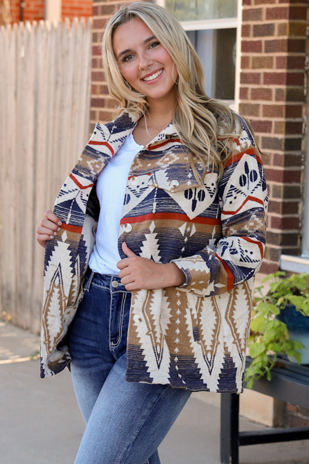 Oversized jas met veelkleurige Azteekse print en knoopjes