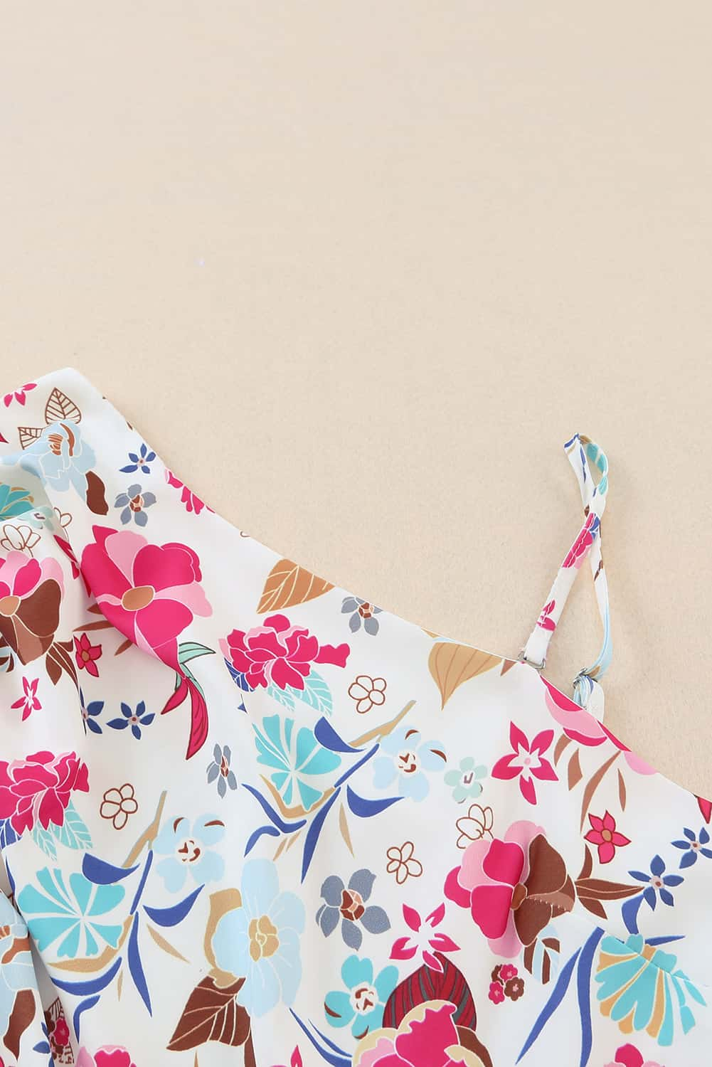 White Floral Single Bubble Sleeve Slant Shoulder Romper