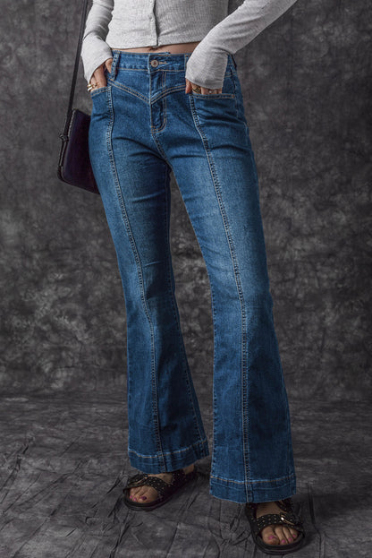 Blauwe zakflare-jeans met hoge taille en stiksels