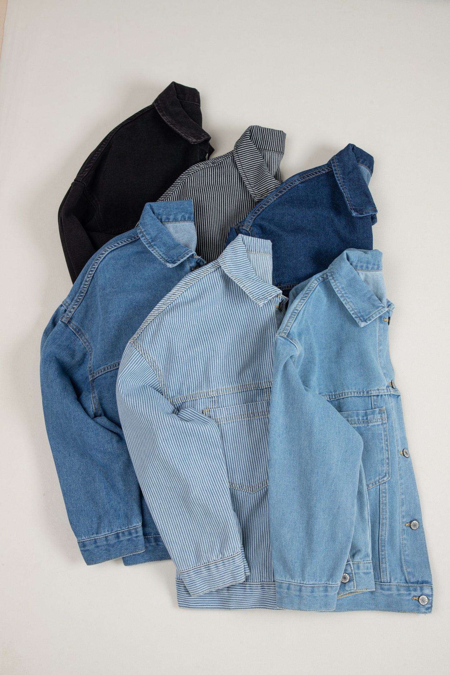 Lichtblauw gewassen oversized denim jack met zakken