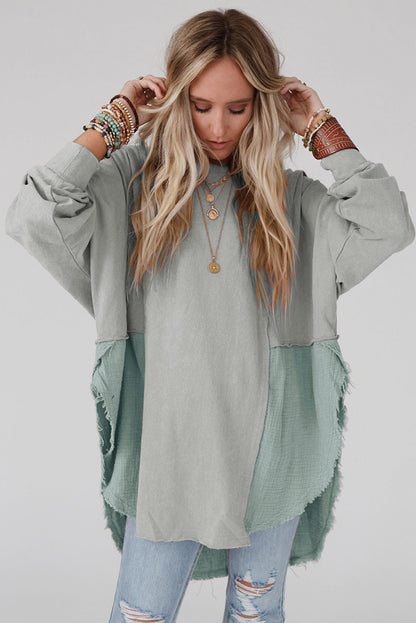 Grijze gekreukelde splitsen ruwe zoom hoge lage oversized blouse