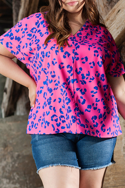 Roze contrasterende luipaardprint plus maat blouse met V-hals