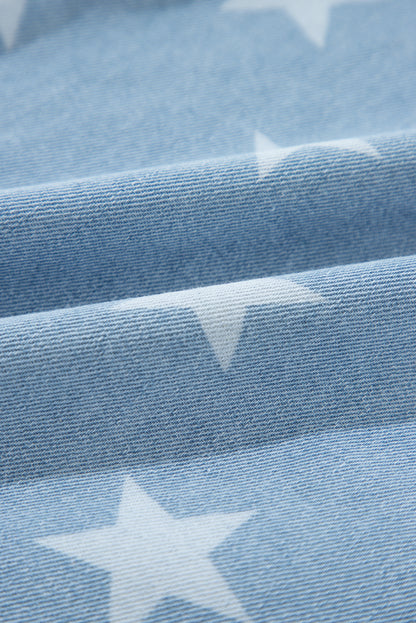 Hemelsblauwe sterrenprint licht gewassen denim jack met ruwe zoom