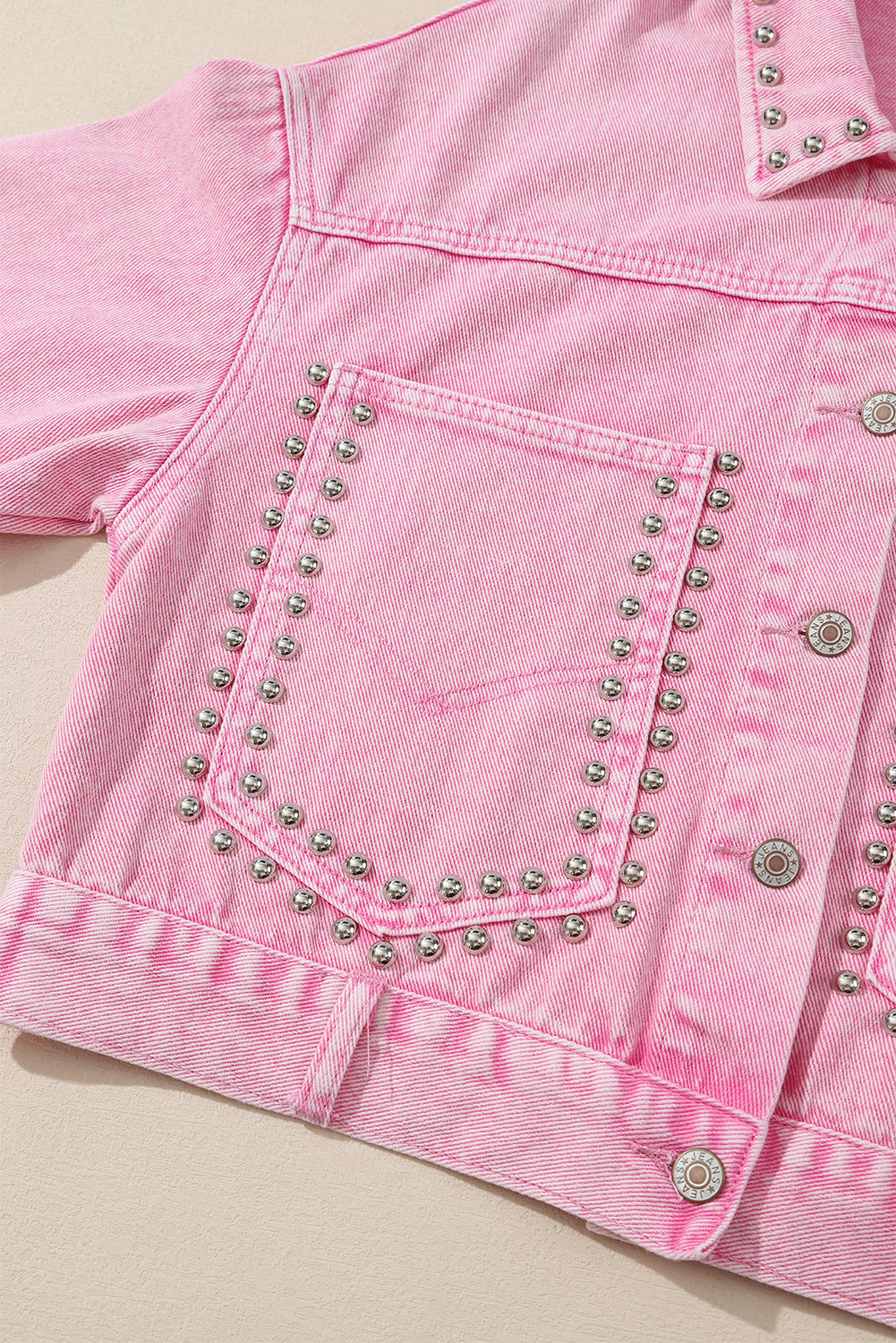 Roze denim jack met klinknagels en studs