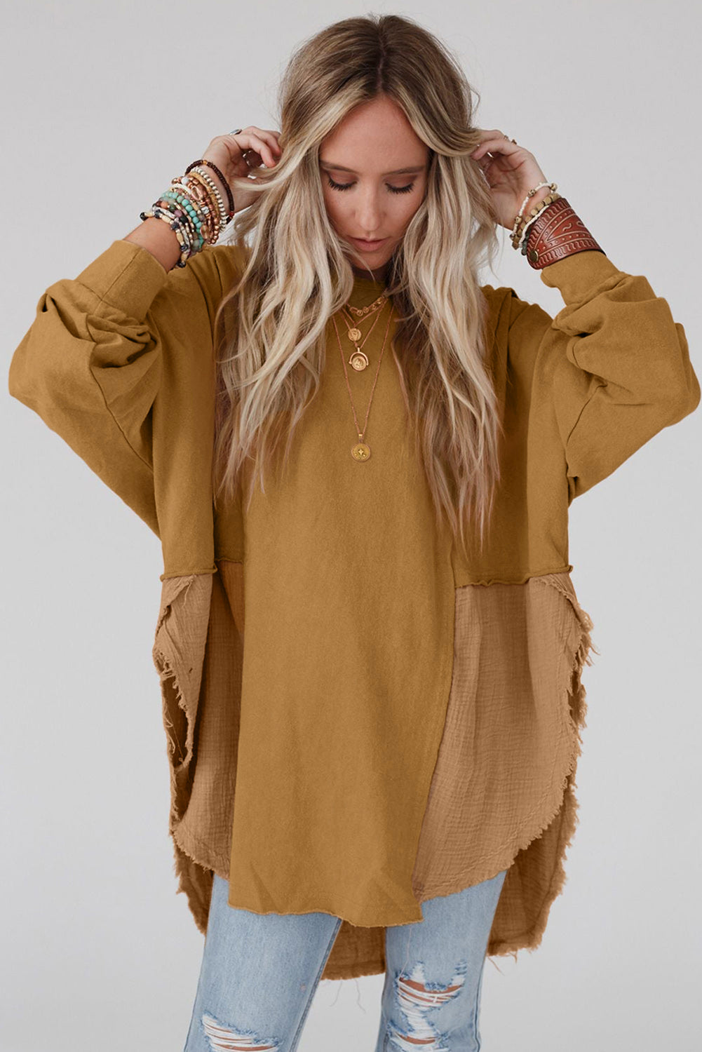 Camel gekreukelde splitsen ruwe zoom hoge lage oversized blouse